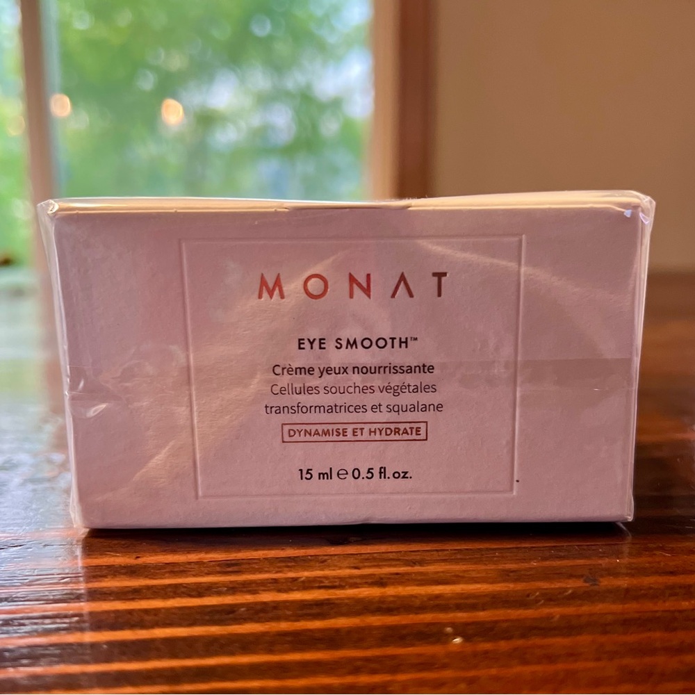 Monat Eye Smooth Rejuvenating & Hydrating Eye Cream NWT